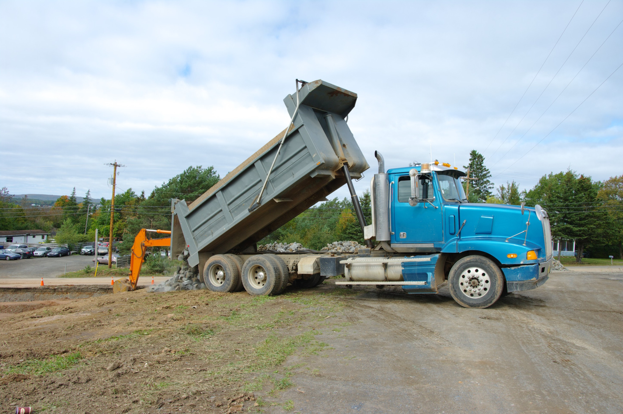 B.C. dump truck drivers must now have in-cab warning devices