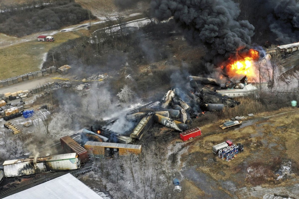 The NTSB reports that a trackside sensor failed to detect a burning rail bearing in ohio derailment in a timely manner.