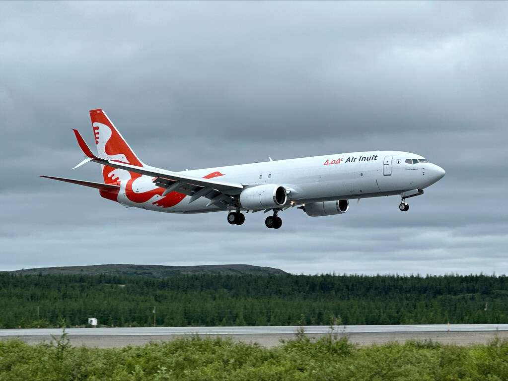 Air Inuit B737-800 NG arrives in Kuujjuaq Airport, Nunavik.