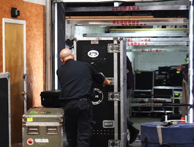 Bob Harrer loading the Alabama trailer