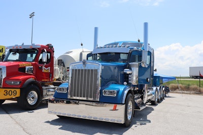 Dan Horst's 2019 Kenworth W900