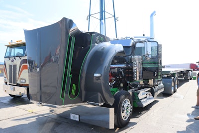 Douglas Prier's 2022 Kenworth W900L and 2022 Wilson