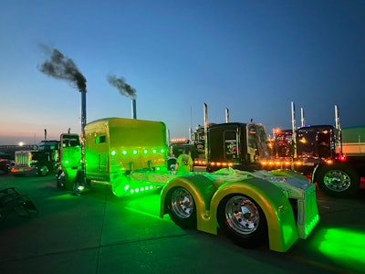 Mark and Payton Aragon's 2003 Peterbilt 379