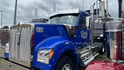 Buske Trucking's 2024 Kenworth W990