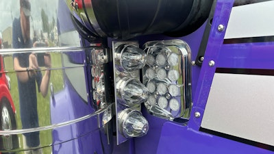 Lights on Brian Beltran's 2019 Kenworth W900