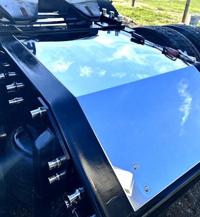 Chrome Deckplate Beyond Fifth Wheel